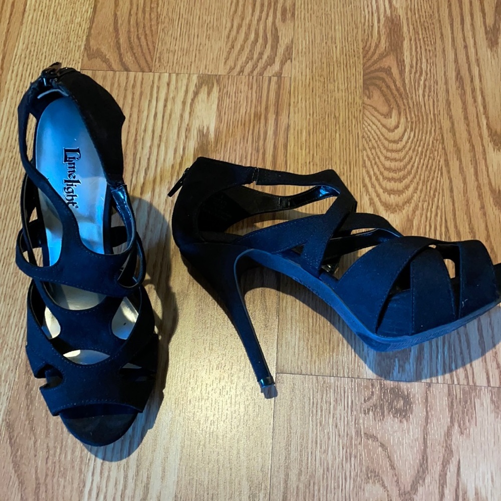 🛍 Black Stilettos